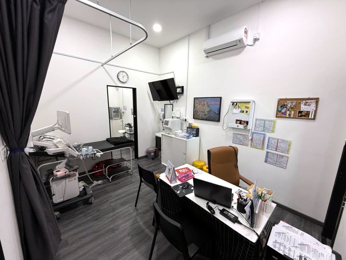 Bilik konsultasi Klinik Dr. Liyana